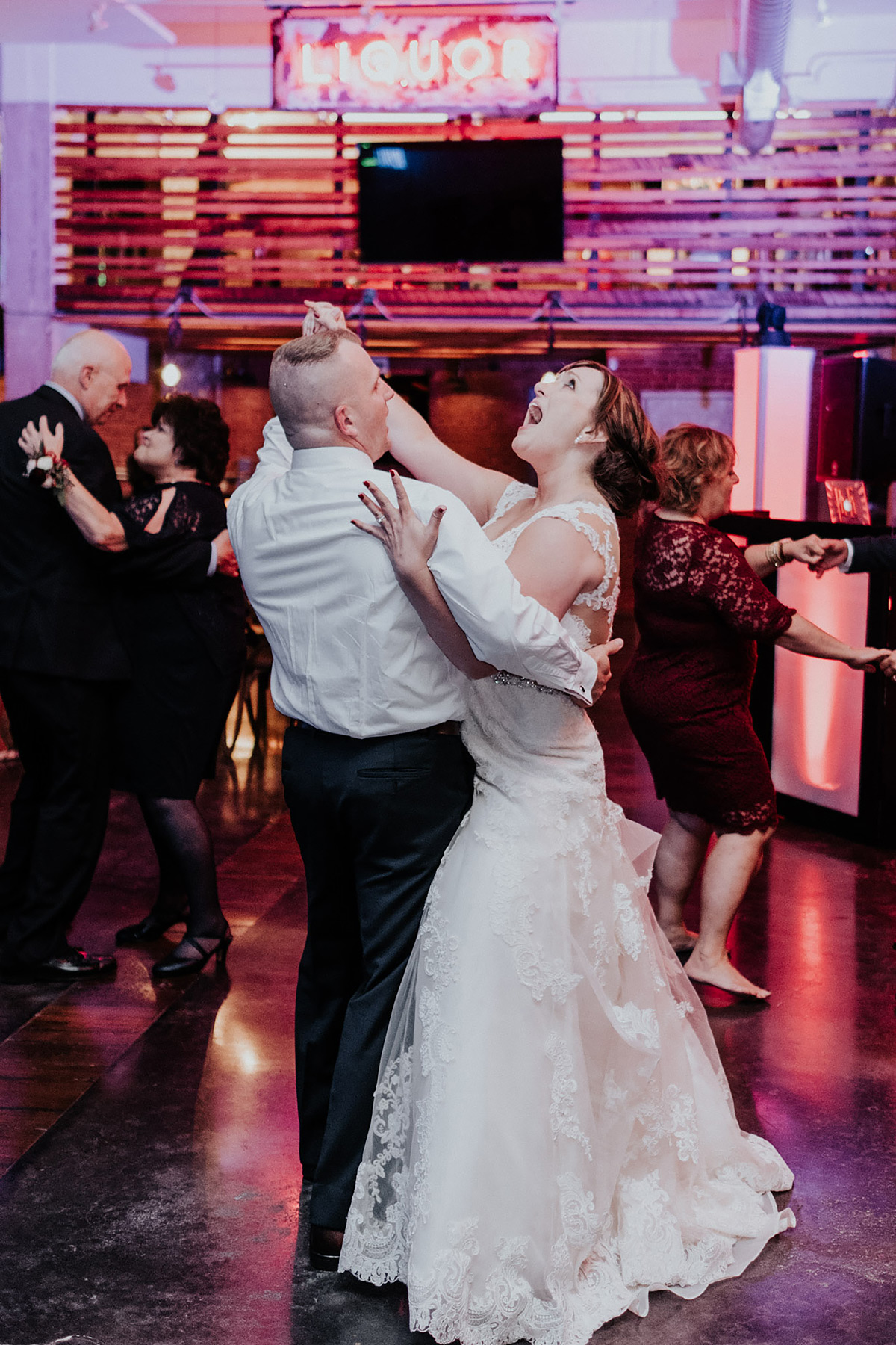 Wedding DJ Wichita KS Wedding Receptions Affordable DJ