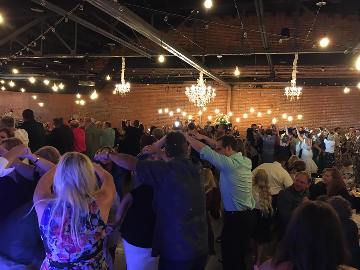 Wedding Dj Wichita Ks Wedding Receptions Affordable Dj Services